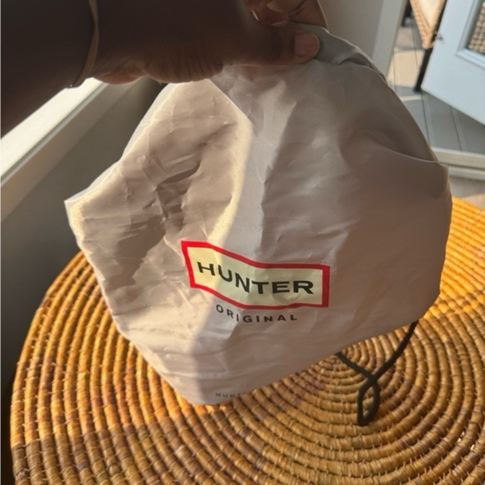 Hunter Elegant Silver Drawstring Backpack - image 3